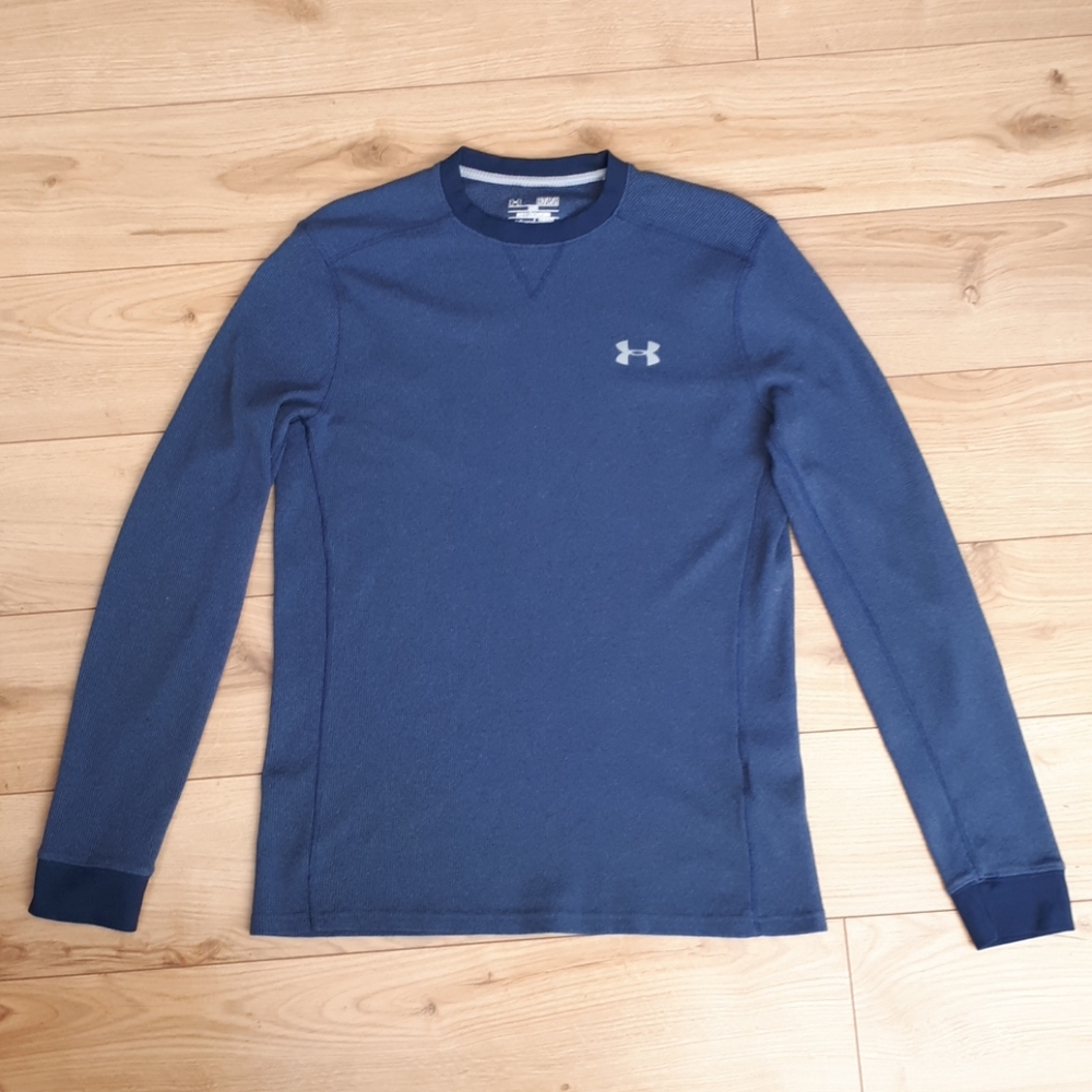 UNDER ARMOUR long sleeve tee
